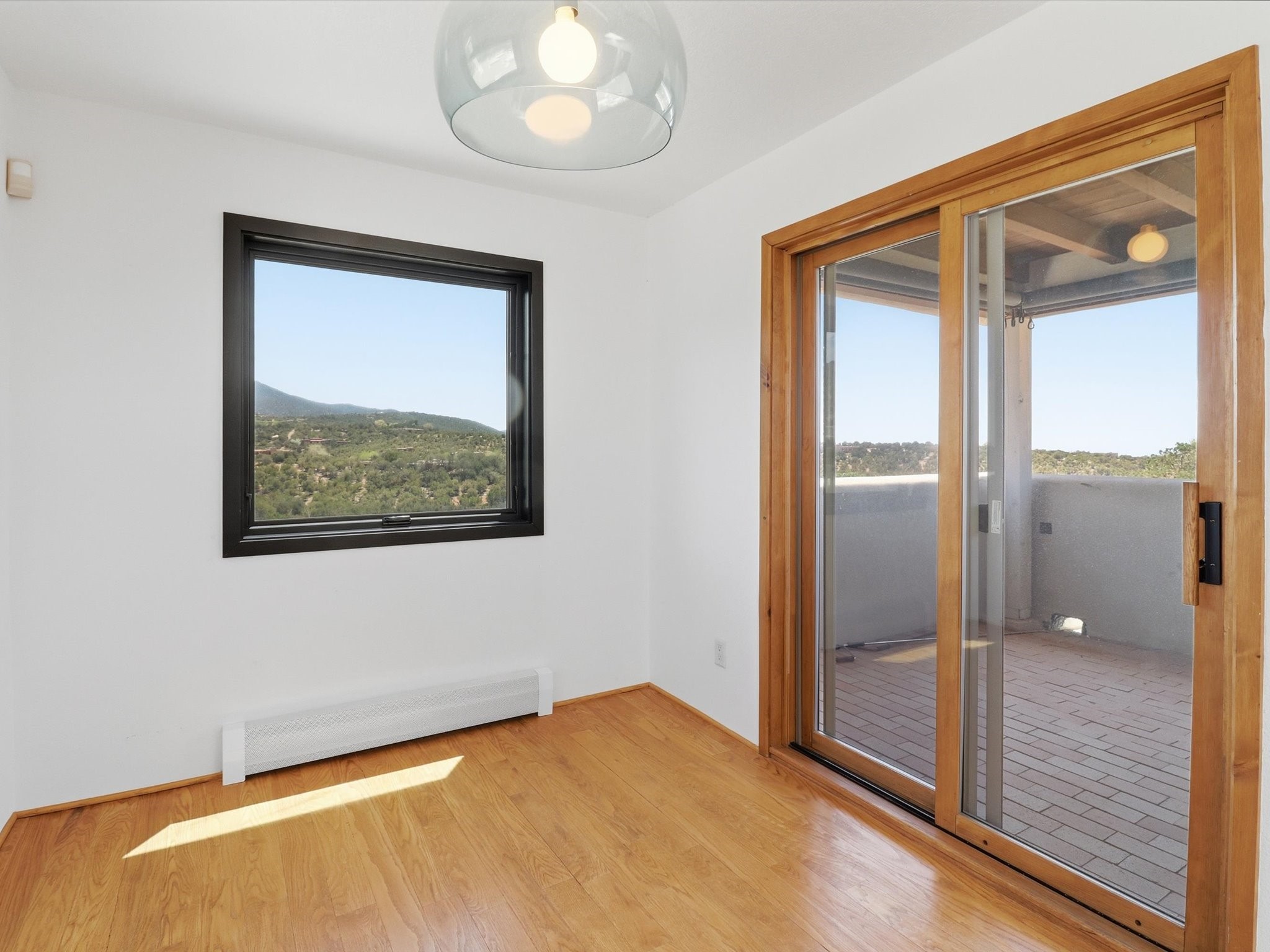 975 Indian Ridge Road Santa Fe, NM 87501 - Photo 32 of 67 Balcony access from the flex space
