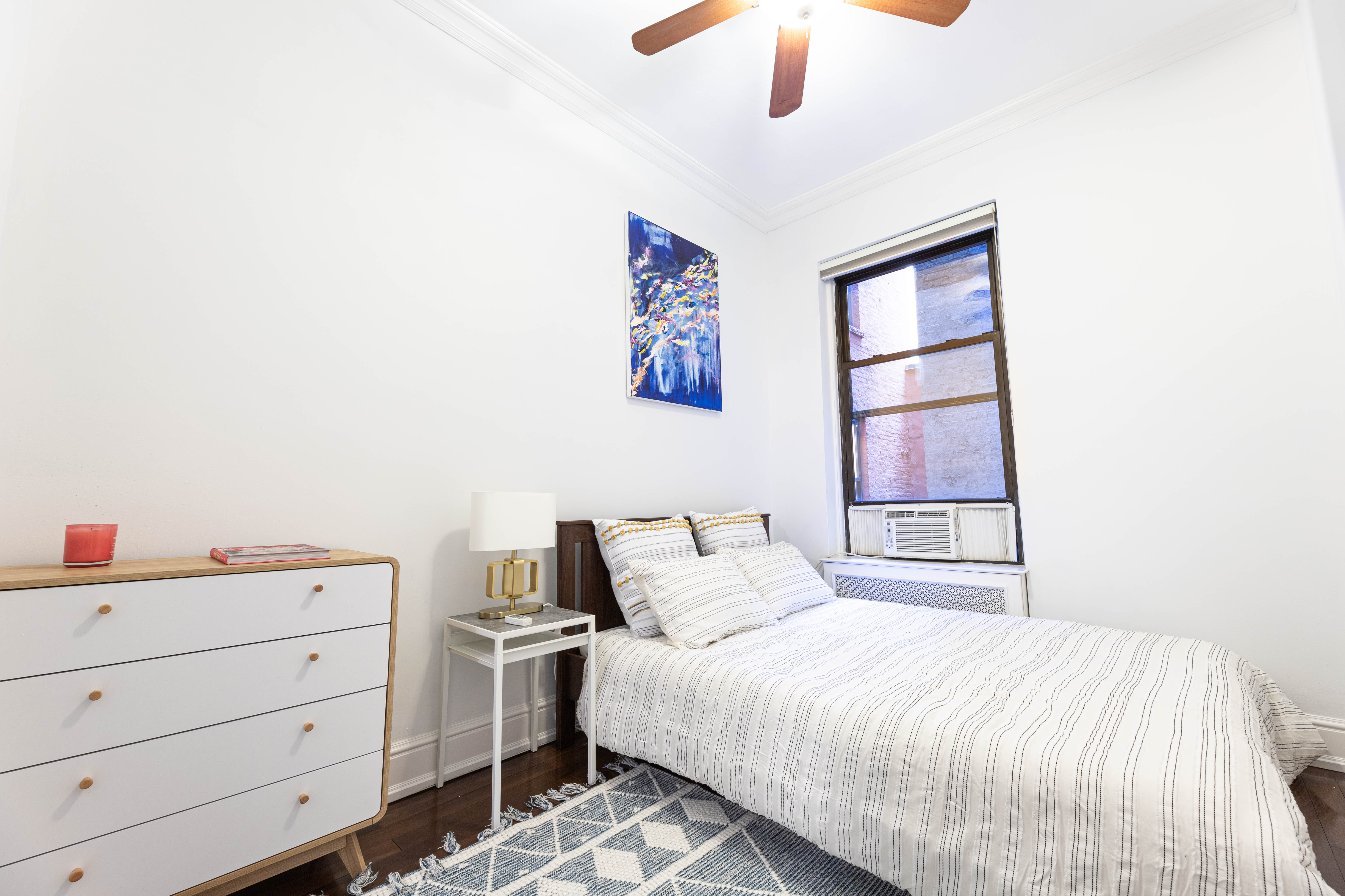 173 East 74th Street, Unit 2C Manhattan, NY 10021 - Photo 6 of 10