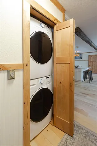 $299,900 | 1440 South 145 Road, El Dorado Springs, MO 64744