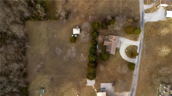 $295,900 | 1440 South 145 Road, El Dorado Springs, MO 64744