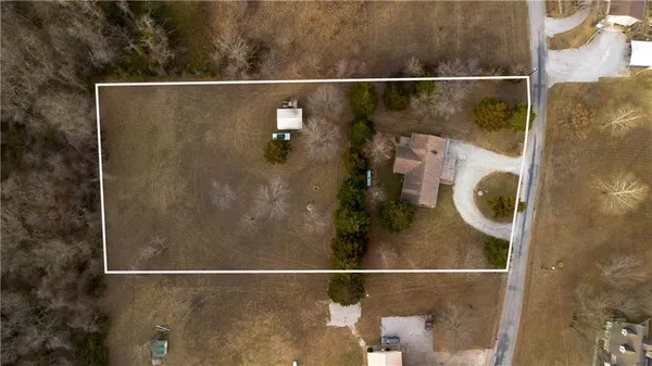 $295,900 | 1440 South 145 Road, El Dorado Springs, MO 64744