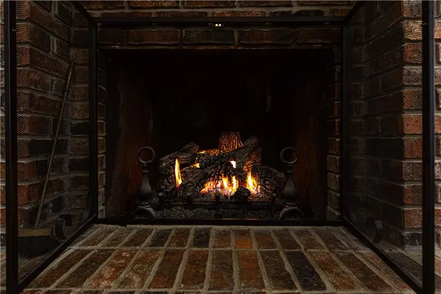 $299,900 | 1440 South 145 Road, El Dorado Springs, MO 64744