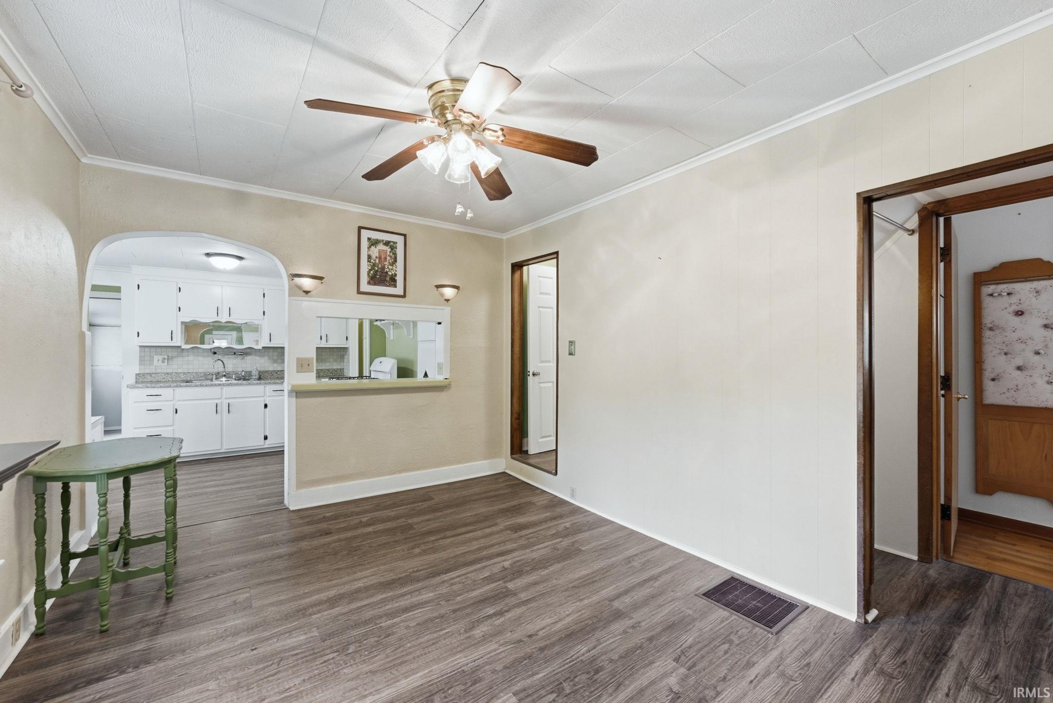 2901 Rousseau Avenue Fort Wayne, IN 46802 - Photo 10 of 39 Gallery Image 10