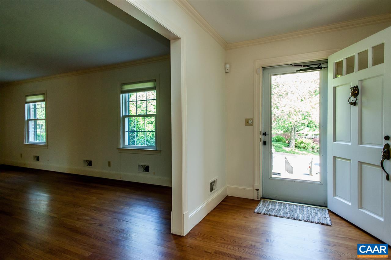 1434 Grove Road Charlottesville, VA 22901 - Photo 5 of 39 Gallery Image 5
