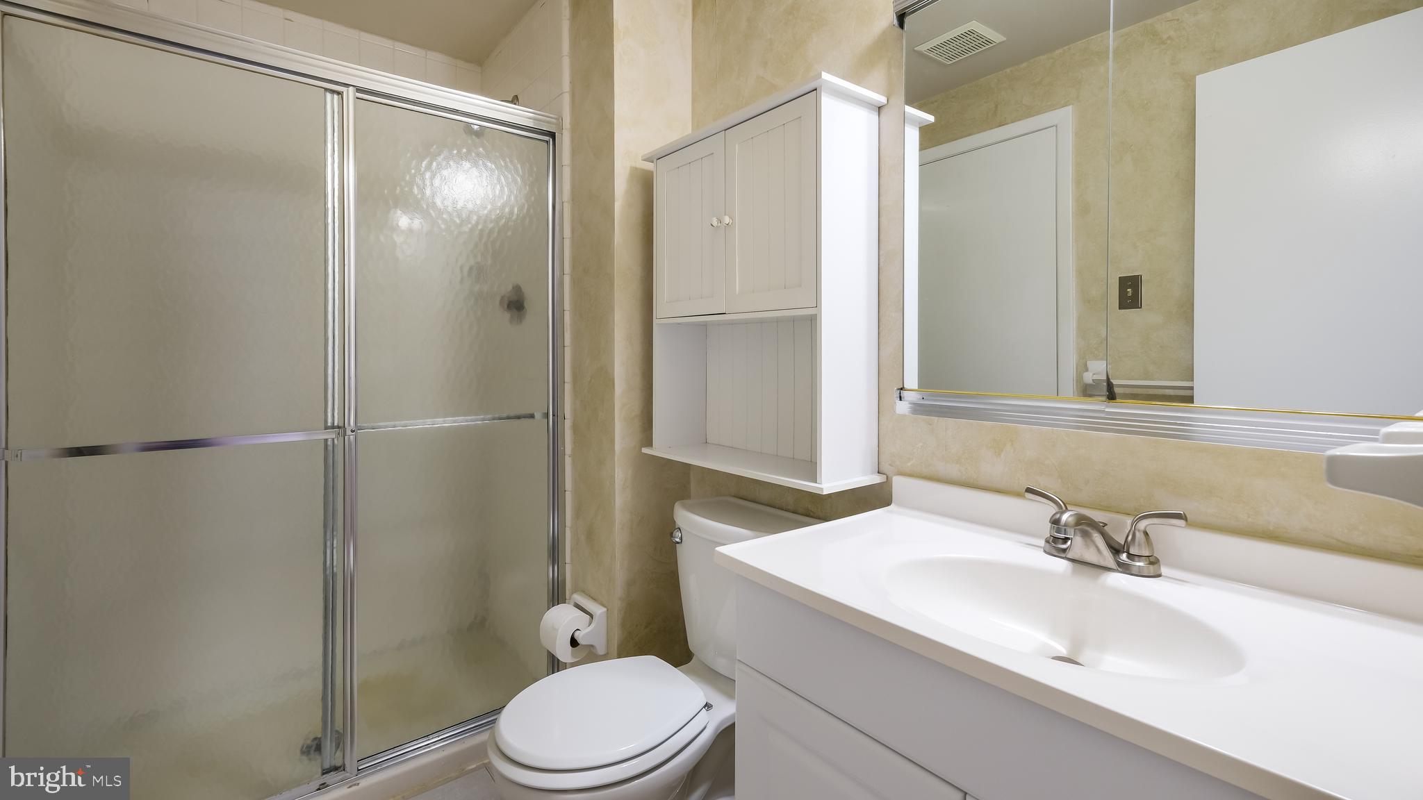 8543 Ridgeway Street Philadelphia, PA 19111 - Photo 12 of 15 Full bathroom on Lower Level