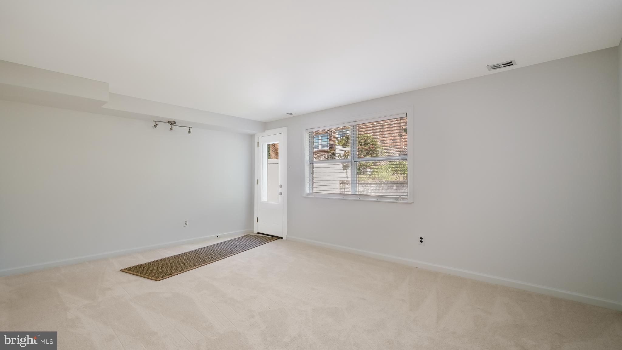 8543 Ridgeway Street Philadelphia, PA 19111 - Photo 13 of 15 Beautiful Family Rm w/door to the fenced in yard