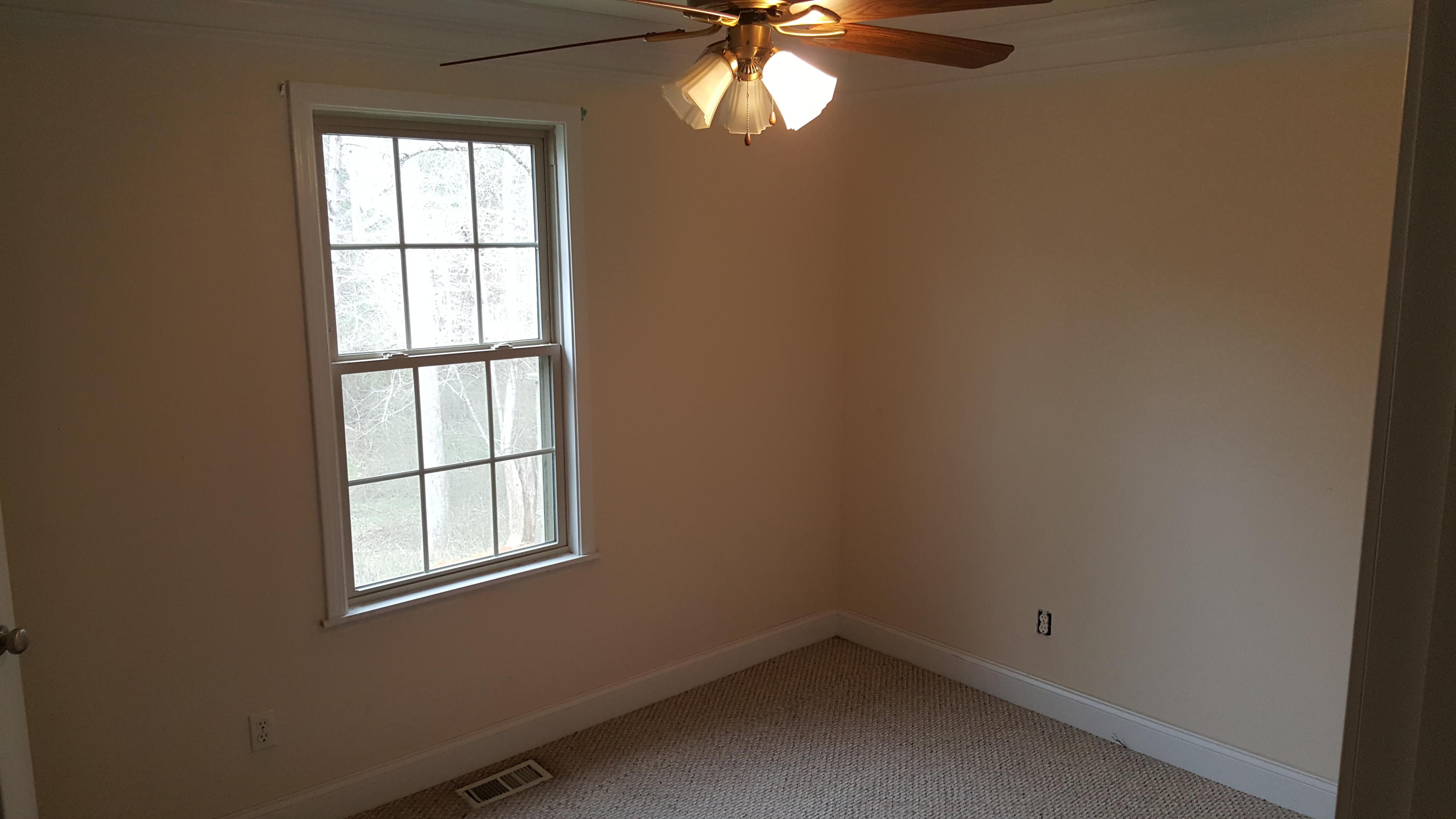 1011 Gamble Drive Heiskell, TN 37754 - Photo 8 of 34 20160117_133904