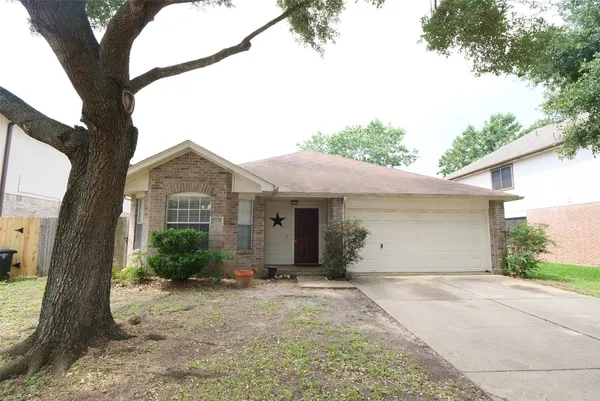 $1,900 | 23135 North Waterlake Drive, Richmond, TX 77406