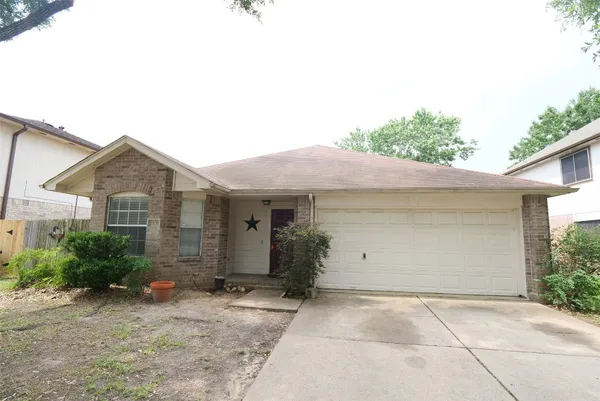 $1,900 | 23135 North Waterlake Drive, Richmond, TX 77406