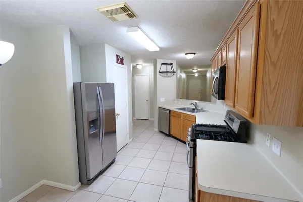 $1,900 | 23135 North Waterlake Drive, Richmond, TX 77406