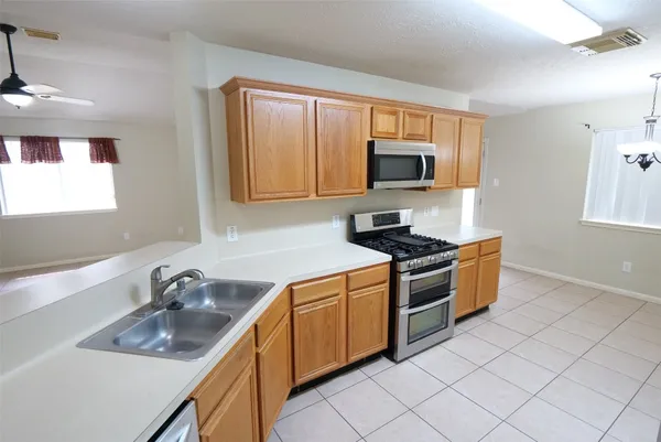 $1,900 | 23135 North Waterlake Drive, Richmond, TX 77406
