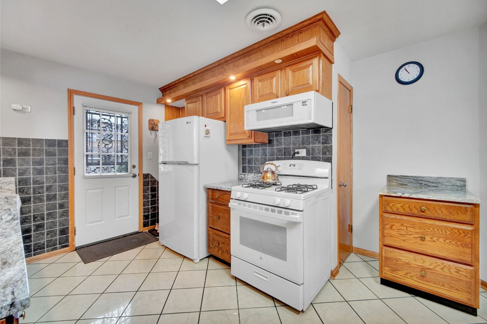 7324 West Addison Street Chicago, IL 60634 - Photo 15 of 28