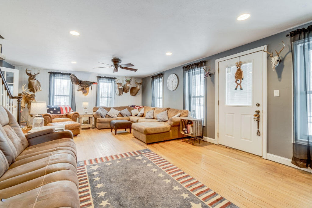 2410 Burton Road Niles, MI 49120 - Photo 11 of 40 013_dsc03451