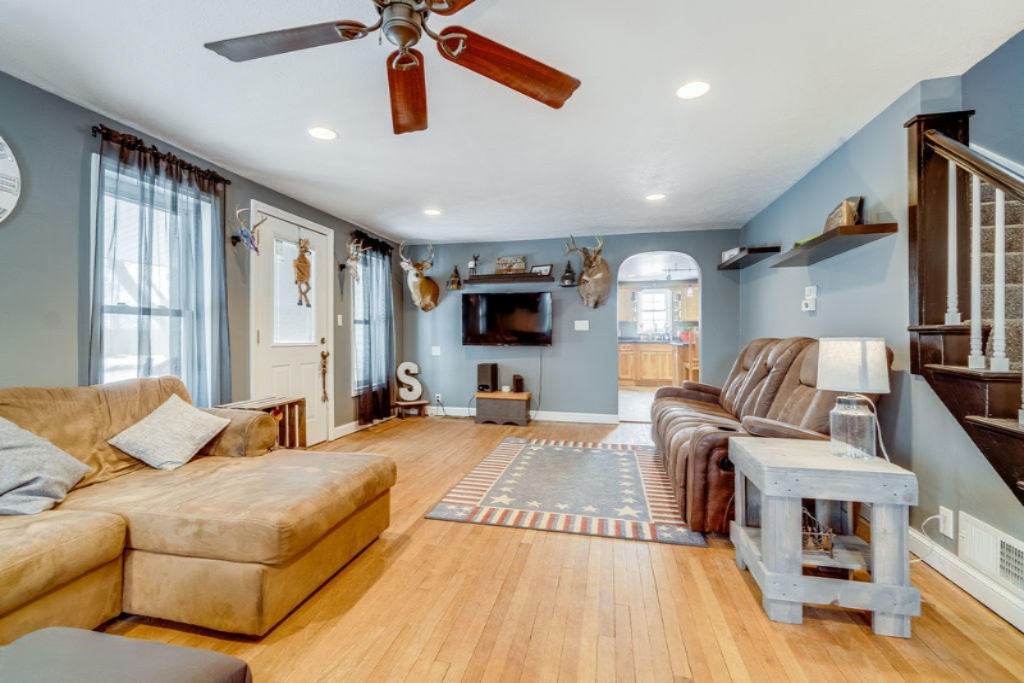 2410 Burton Road Niles, MI 49120 - Photo 12 of 40 014_dsc03466