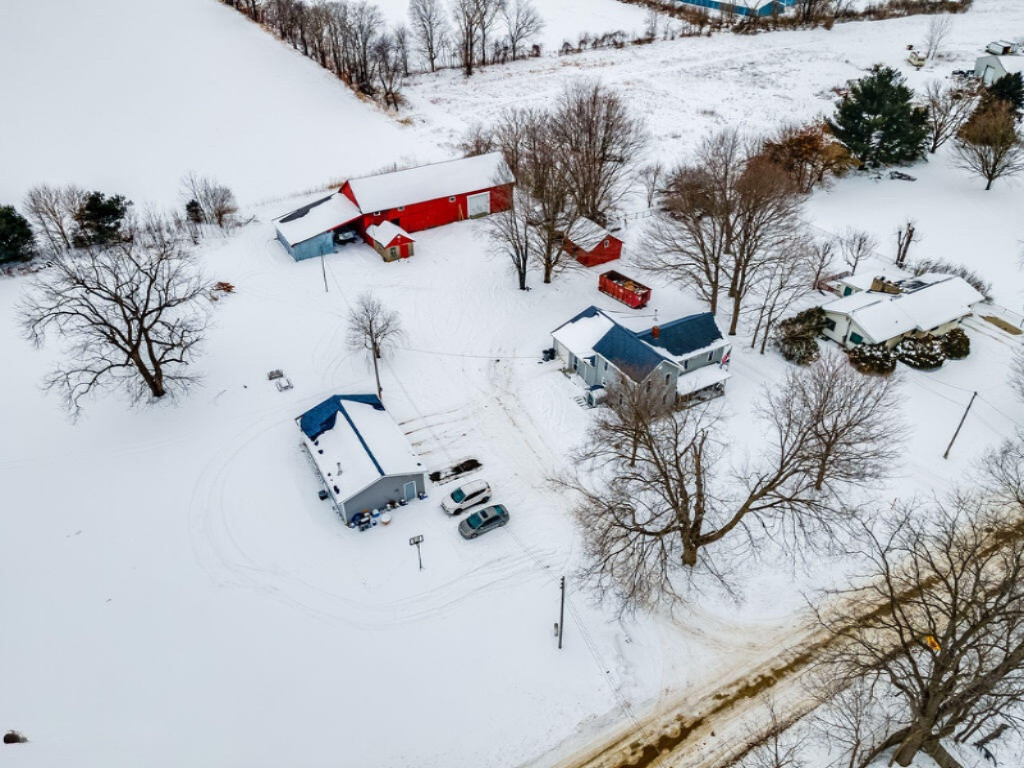 2410 Burton Road Niles, MI 49120 - Photo 30 of 40 036_dji_0041