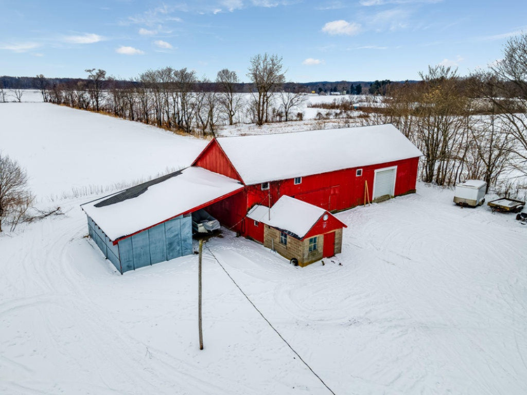 2410 Burton Road Niles, MI 49120 - Photo 3 of 40 043_dji_0086