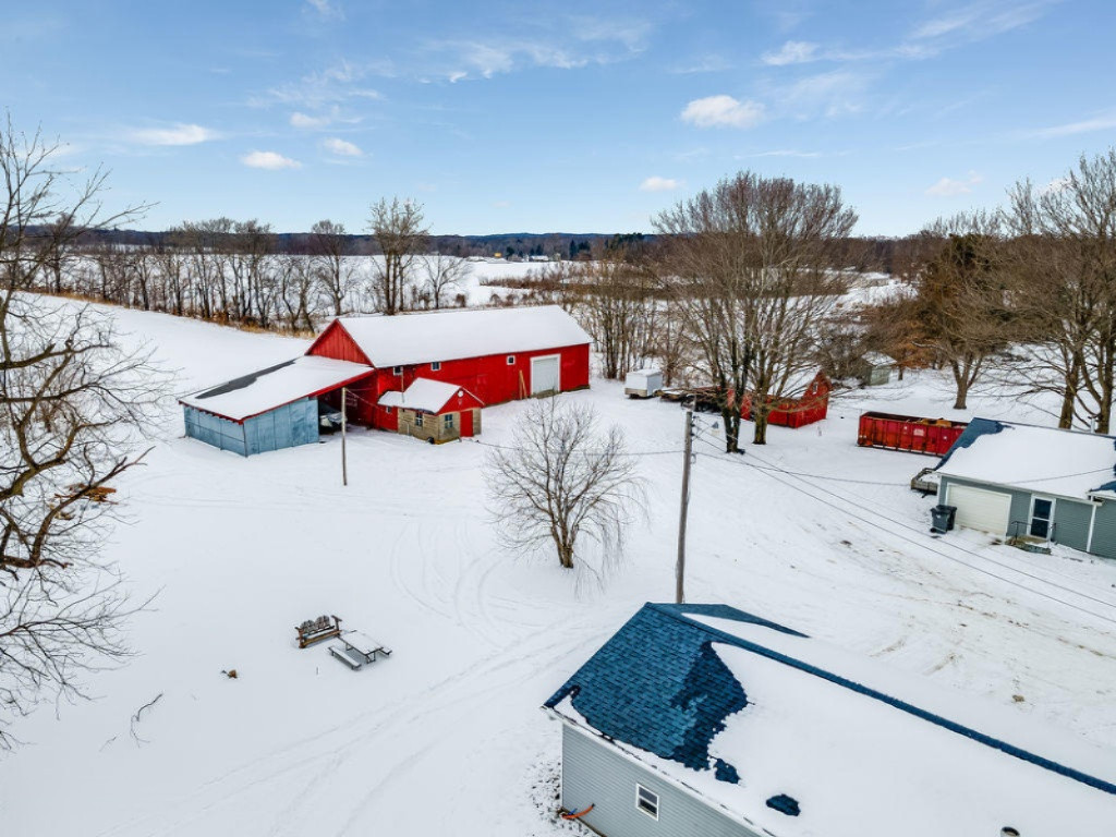 2410 Burton Road Niles, MI 49120 - Photo 31 of 40 042_dji_0081