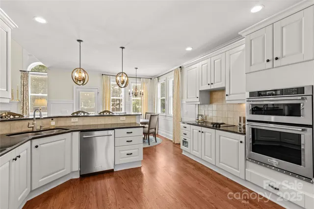 $595,000 | 7923 Mountain Shore Drive, Sherrills Ford, NC 28673