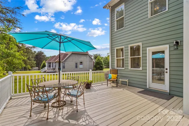 $595,000 | 7923 Mountain Shore Drive, Sherrills Ford, NC 28673