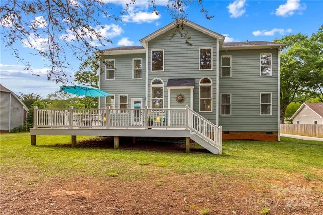 $595,000 | 7923 Mountain Shore Drive, Sherrills Ford, NC 28673