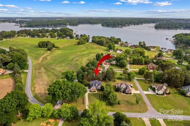 $595,000 | 7923 Mountain Shore Drive, Sherrills Ford, NC 28673