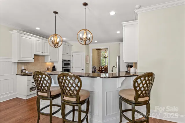 $595,000 | 7923 Mountain Shore Drive, Sherrills Ford, NC 28673