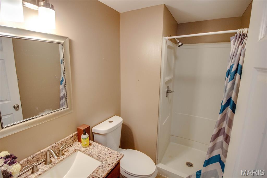 5204 Pin Oak Drive Alton, IL 62002 - Photo 30 of 45