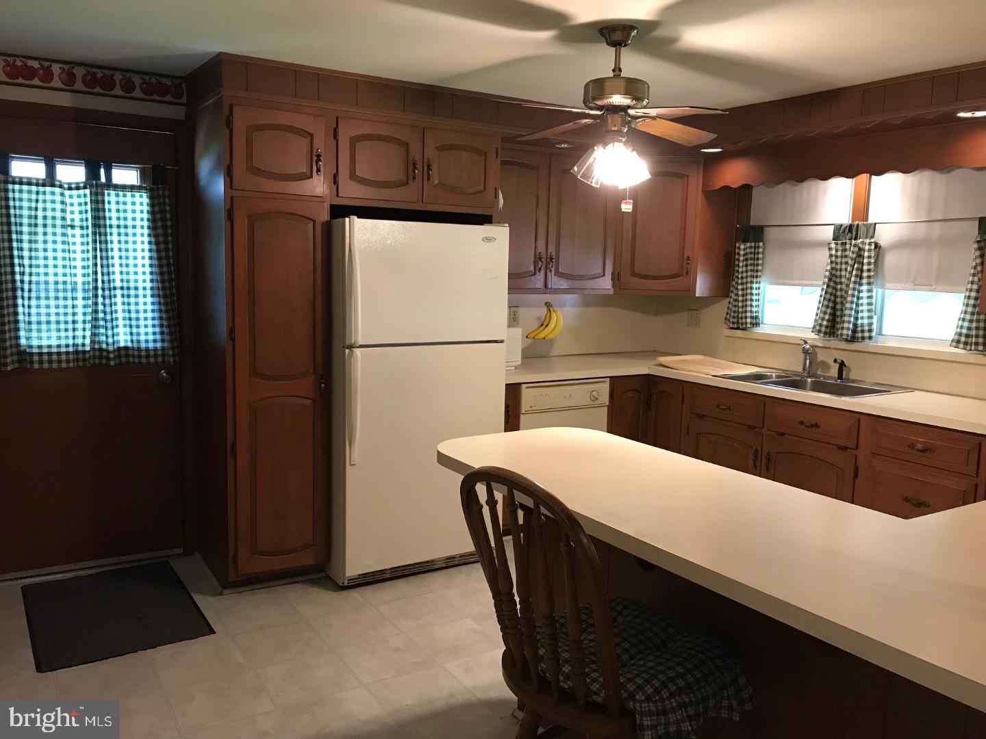 1605 Tioga Avenue Reading, PA 19607 - Photo 7 of 18