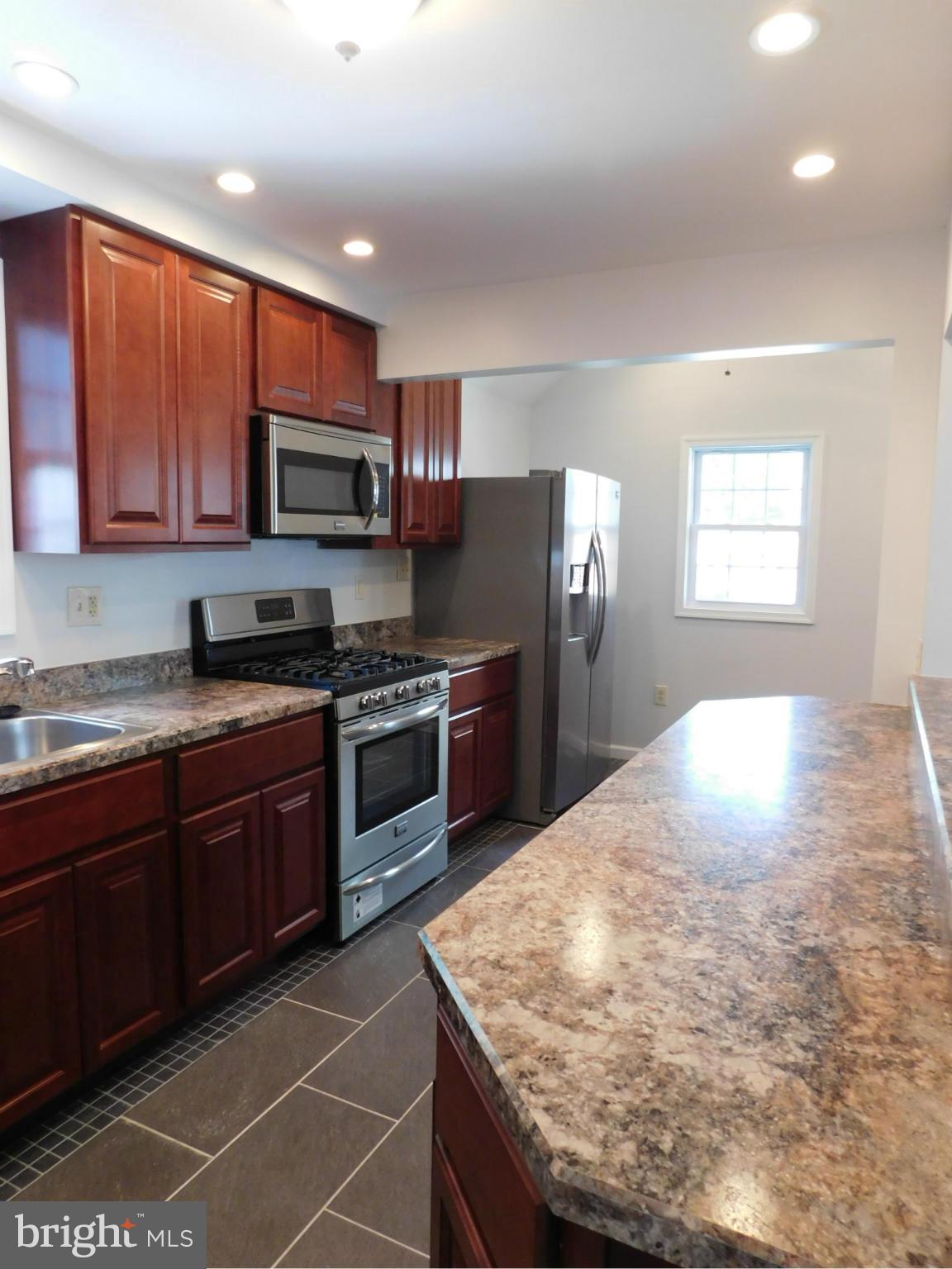 1808 Hanford Road Baltimore, MD 21237 - Photo 7 of 24 Kitchen