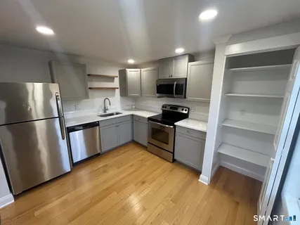 $298,900 | 24 Heather Ridge, Unit 24, Shelton, CT 06484