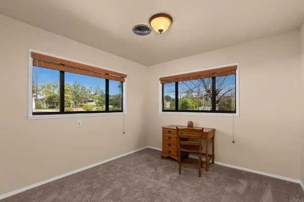 $1,167,000 | 11460 Pinehurst Drive, Lakeside, CA 92040