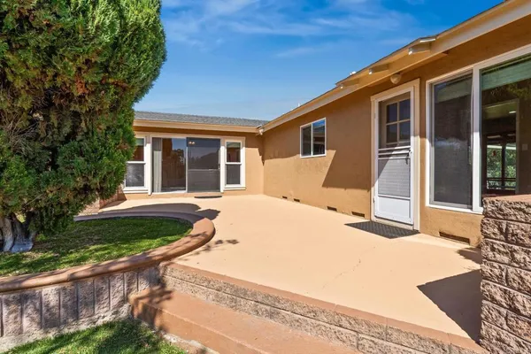 $1,167,000 | 11460 Pinehurst Drive, Lakeside, CA 92040