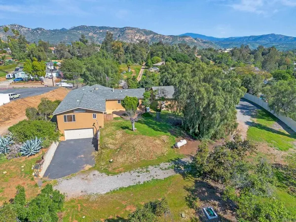 $1,167,000 | 11460 Pinehurst Drive, Lakeside, CA 92040