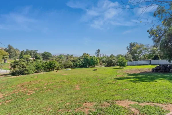 $1,167,000 | 11460 Pinehurst Drive, Lakeside, CA 92040