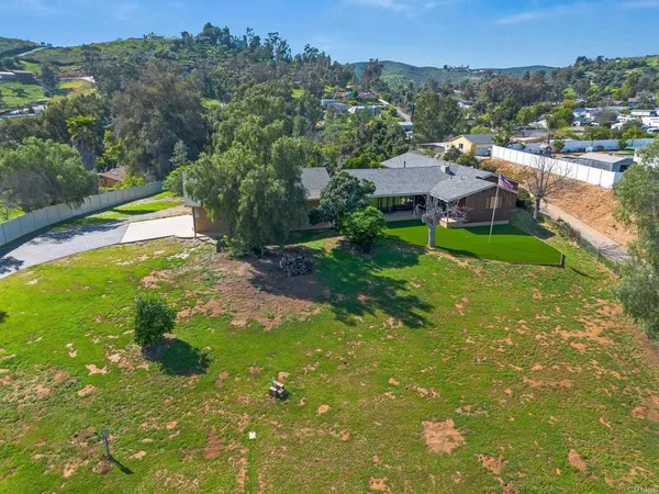 $1,167,000 | 11460 Pinehurst Drive, Lakeside, CA 92040