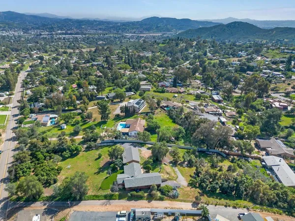 $1,167,000 | 11460 Pinehurst Drive, Lakeside, CA 92040