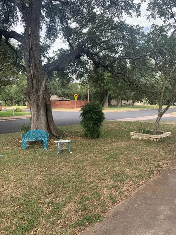 $1,595 | 11701 Bayou Bend, Unit B, Austin, TX 78759