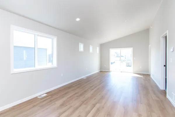 $347,650 | 1123 Jill Drive West, West Fargo, ND 58078