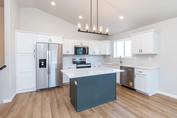 $347,650 | 1123 Jill Drive West, West Fargo, ND 58078
