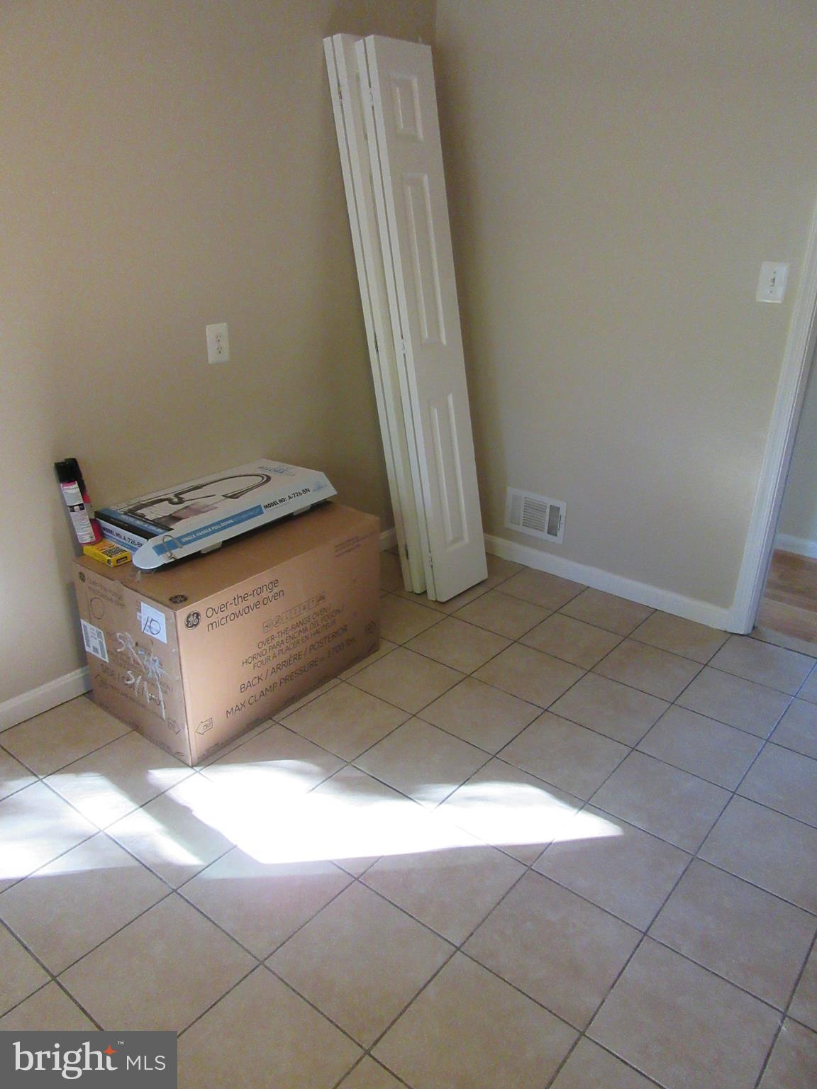 8201 Sonar Road Clinton, MD 20735 - Photo 13 of 28 Eat-in Kitchen