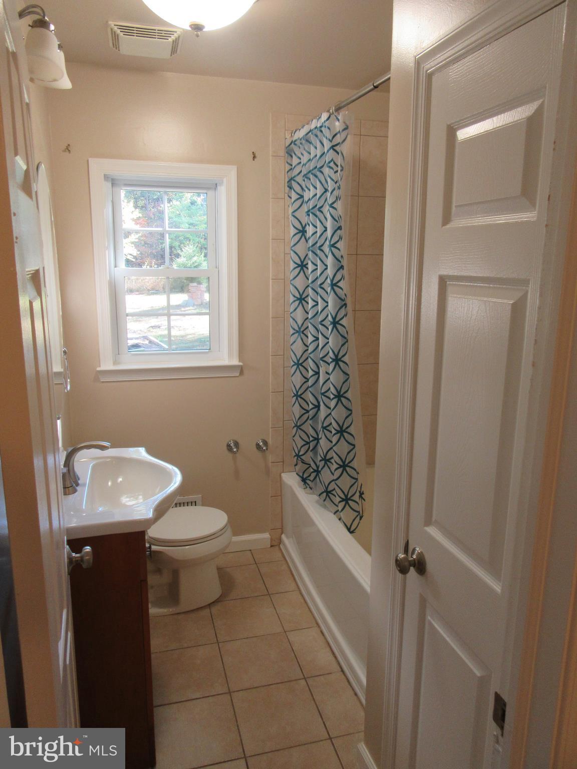 8201 Sonar Road Clinton, MD 20735 - Photo 17 of 28 Bath