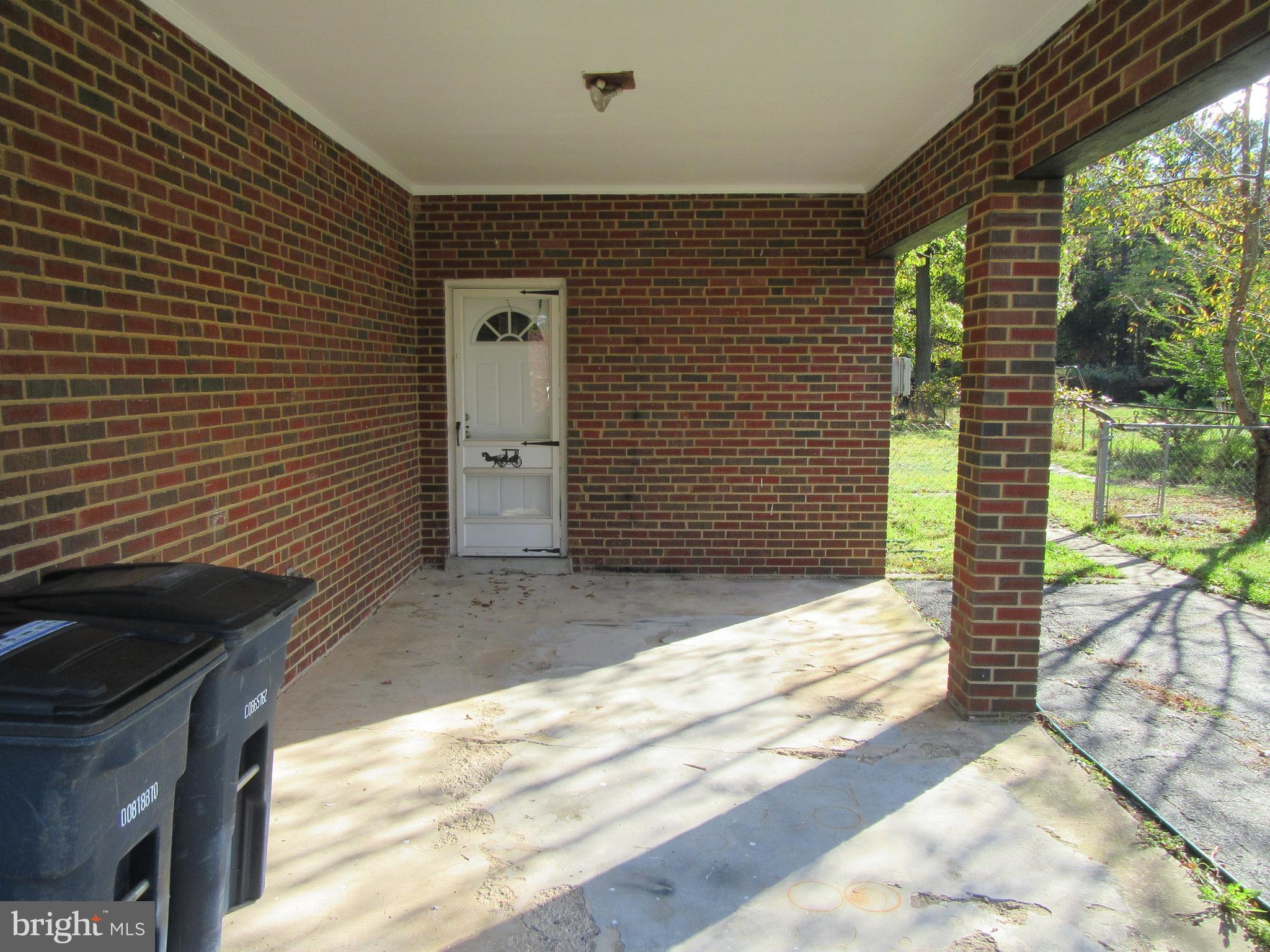 8201 Sonar Road Clinton, MD 20735 - Photo 19 of 28 Carport