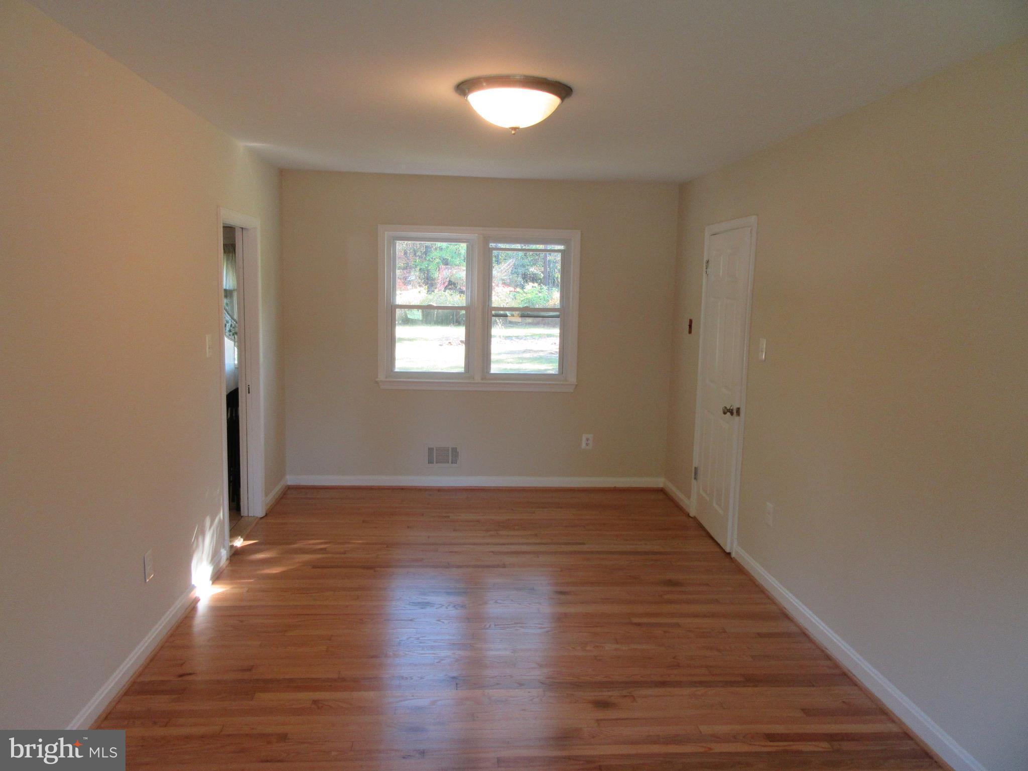 8201 Sonar Road Clinton, MD 20735 - Photo 8 of 28 Dining Room