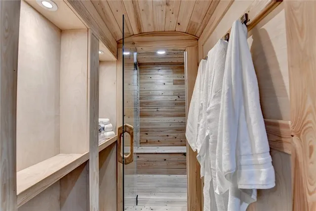 $975,000 | 4719 Terquay Court, Suwanee, GA 30024