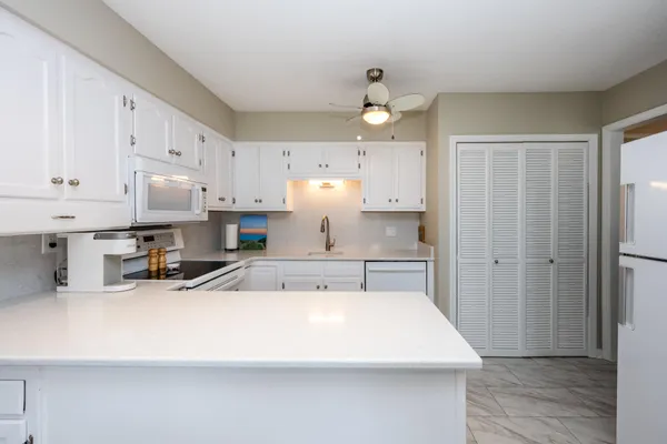 $329,000 | 4150 Ridge Road, Unit 4, Stevensville, MI 49127