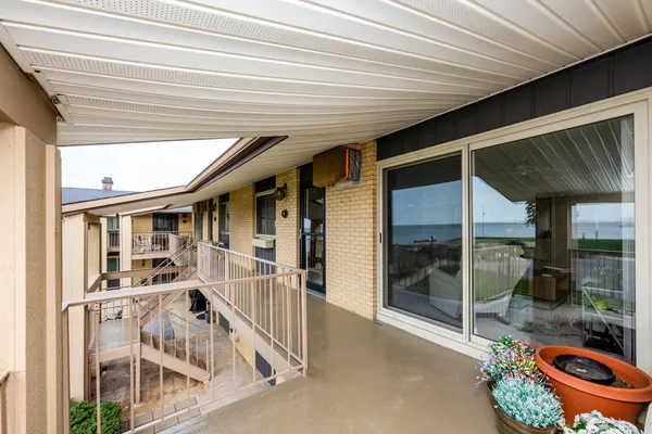 $329,000 | 4150 Ridge Road, Unit 4, Stevensville, MI 49127