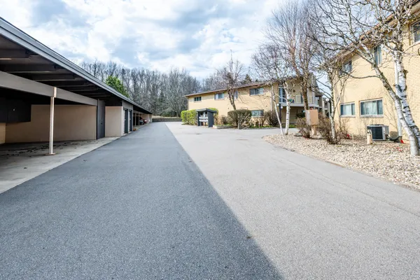 $329,000 | 4150 Ridge Road, Unit 4, Stevensville, MI 49127