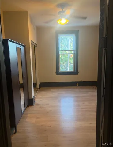 $1,250 | 2115 Allen Avenue, St. Louis, MO 63104