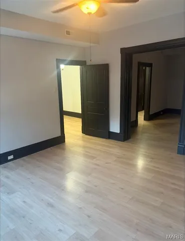 $1,250 | 2115 Allen Avenue, St. Louis, MO 63104