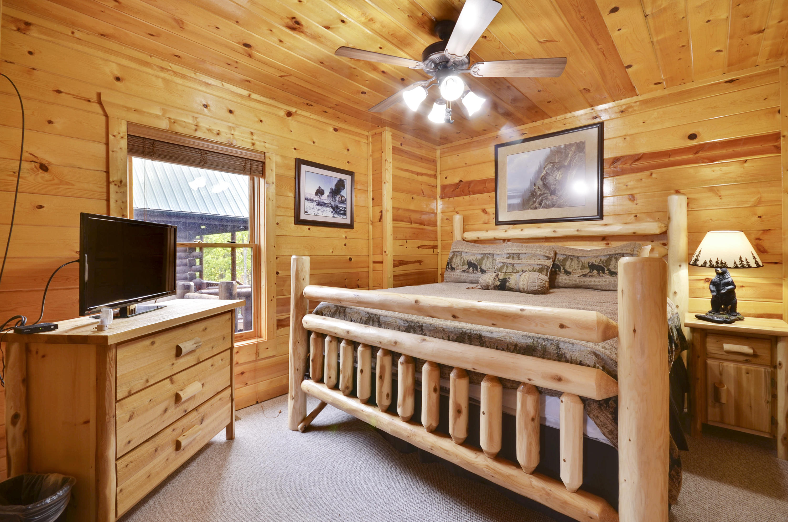 2251 Upper Middle Creek Road, Unit 17 Sevierville, TN 37876 - Photo 17 of 38 Lower Level-Bedroom-_DSC3296